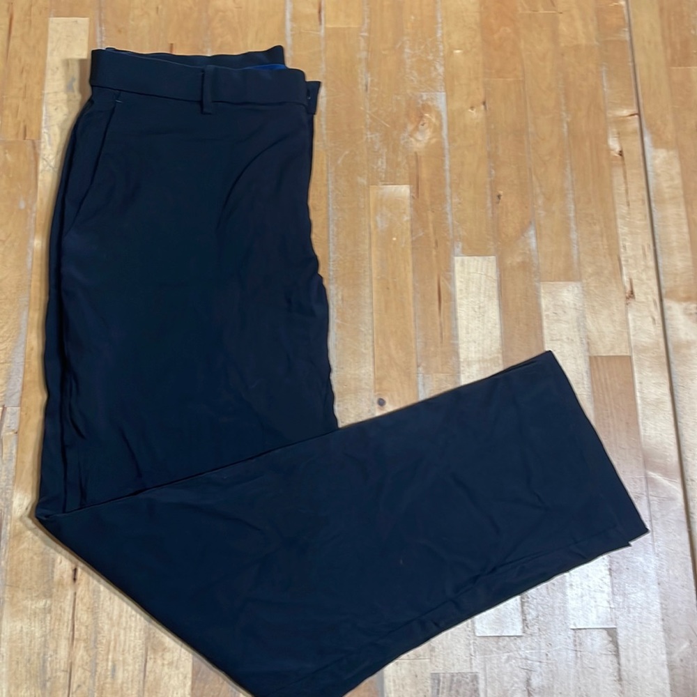 Men’s Tommy Hilfiger dress chino’s